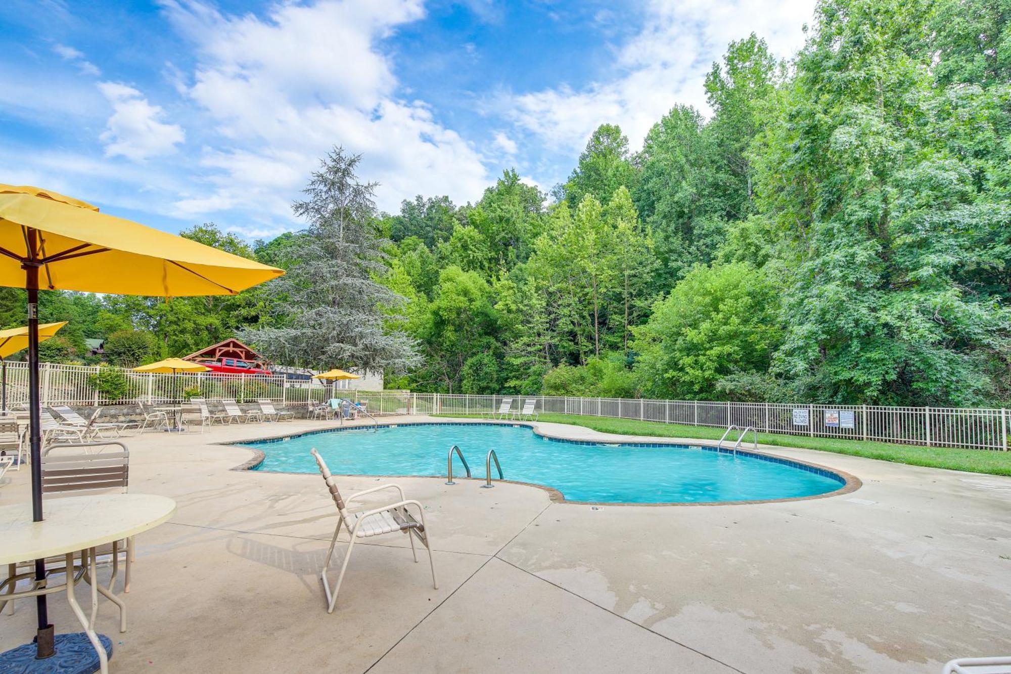 Pigeon Forge Cabin Premier Location And Hot Tub Esterno foto